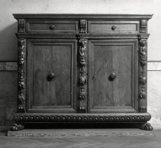 Credenza