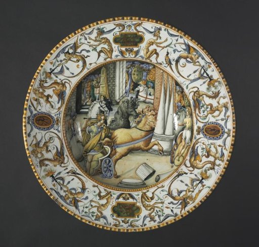 Charger Depicting a Chariot Race