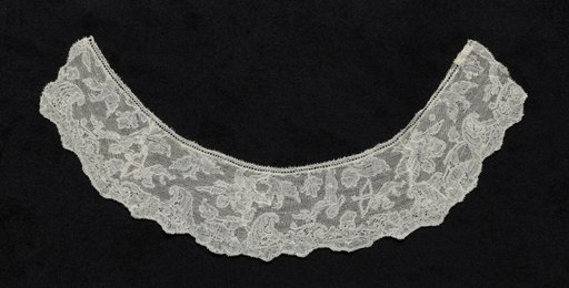 Lace Collar