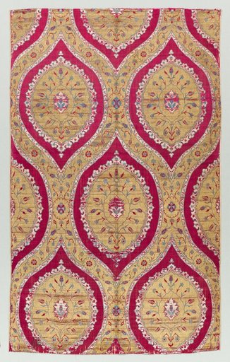 Lampas with floral medallions in ogival lattice