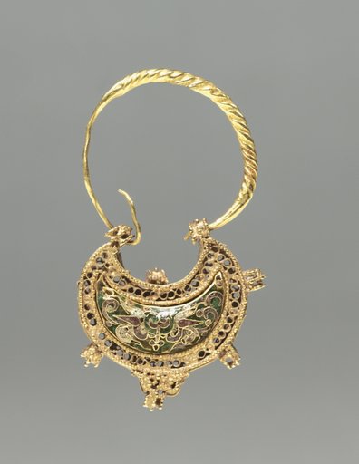 Crescent-Shaped Earring