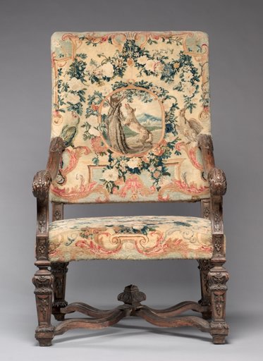 Armchair (3 of 4)