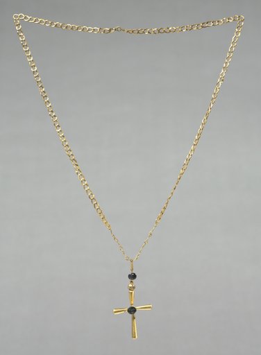 Chain with Pendant Cross