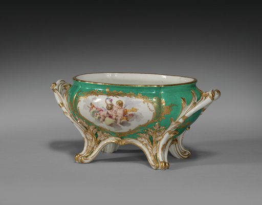Tureen