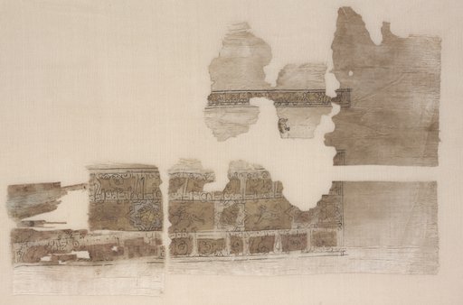Fragment with tripartite band