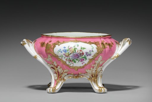 Tureen (1 of 2)