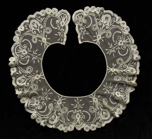 Lace Collar