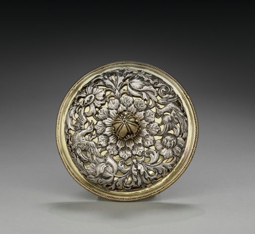 Cover for a Two-Handled Cup