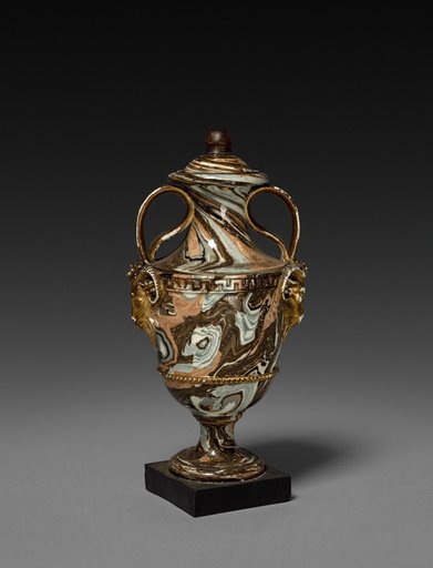 Urn