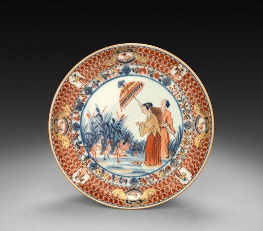 Saucer-shaped Dish