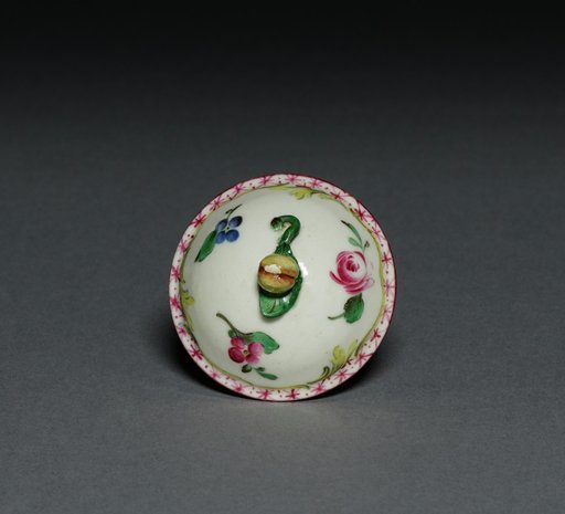 Cover for a Custard Cup (pot à jus)