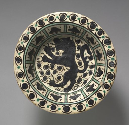 Dish with a Lion