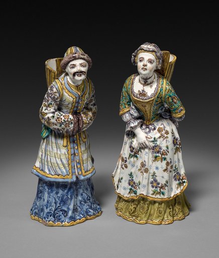 Set of figures