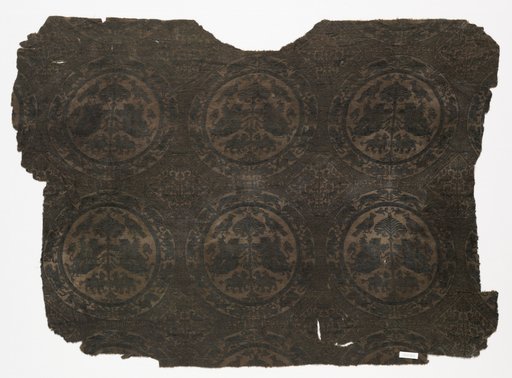 Fragment with lions and griffins in combat
