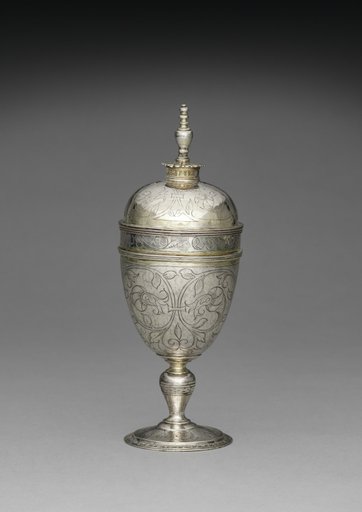 Standing Cup and Cover
