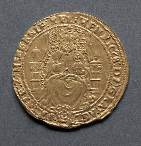 Half Sovereign: Henry VIII (obverse);Crowned Arms (reverse)