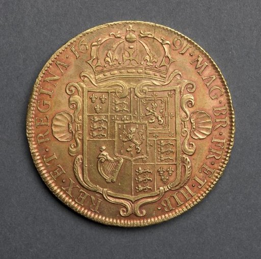 Five Guineas: Crowned Shield of Arms (reverse)