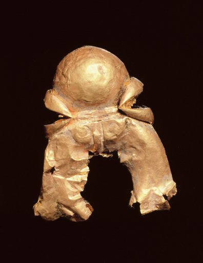 Gold Piece in Shape of Triratna