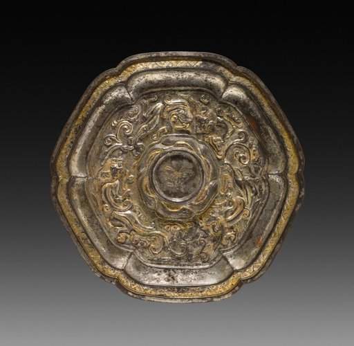 Cup Stand with Dragons amid Fungus Scrolls