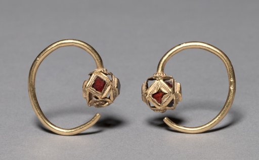 Earrings (pair)