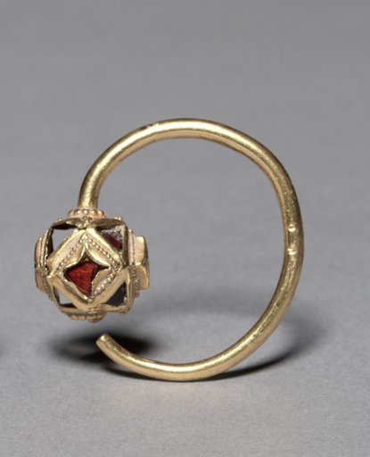 Earring