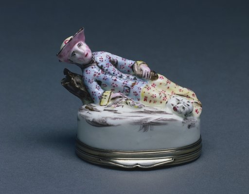 Box with Reclining Huntress