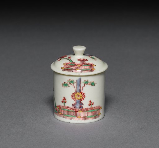 Pomade Pot with Cover