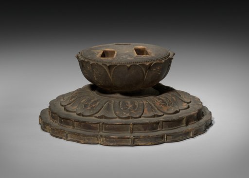Standing Shokannon (lotus base)
