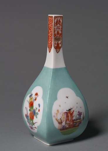 Saki Bottle