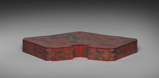 Lid for a Tiered Food Box