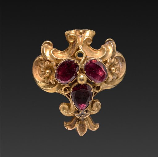 Earring