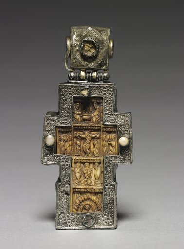 Pectoral Cross