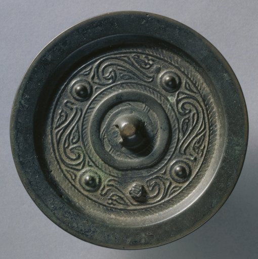 Mirror with Four Nipples, Four Quasi-Dragons, and Birds