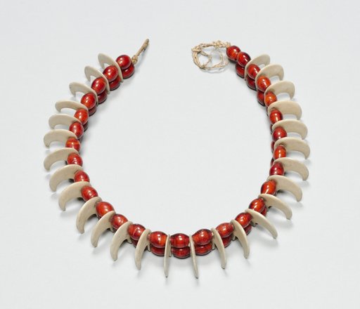 Necklace (amazipho)