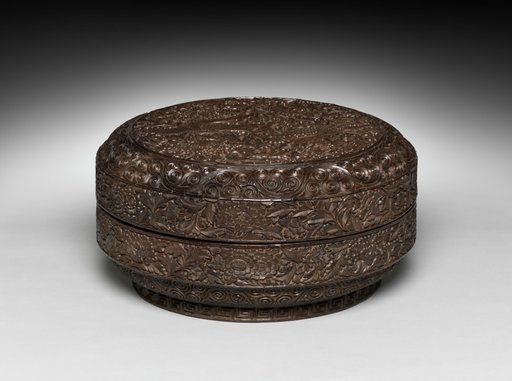 Round Box with Bird and Peonies Design