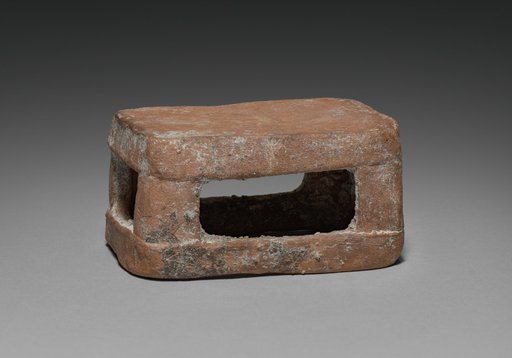 Seated Lord with Removable Headdress: Stool