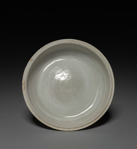 Round Covered Box with Floral Scrolls in Relief: Qingbai type Ware