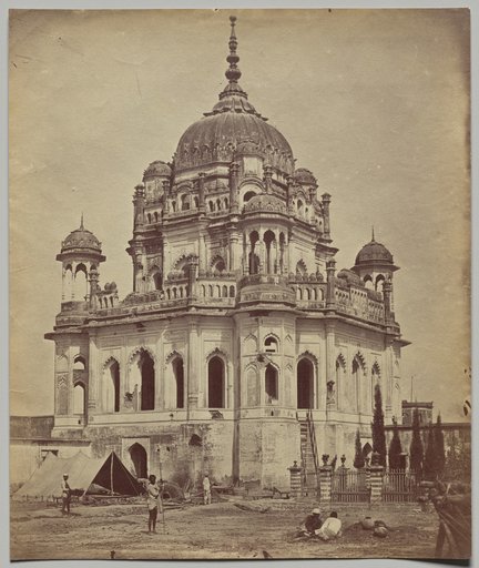 The Tomb of Saadat Ali in the Kaiserbagh Palace