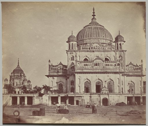 Small Mosque in the Kaiserbagh
