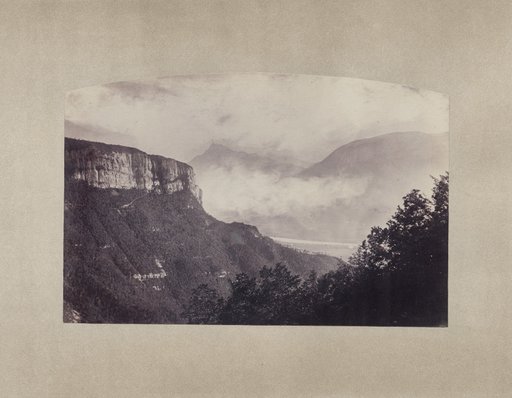 Vue prise du Couvent des Dominicains, Chalais (Isère), France