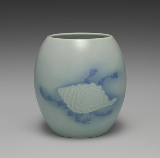 Water Container with Shell and Seaweed