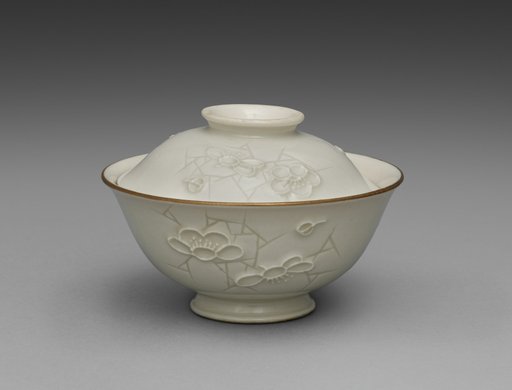 Covered Bowl from Dining Set with Plum Blossoms and Cracked-Ice