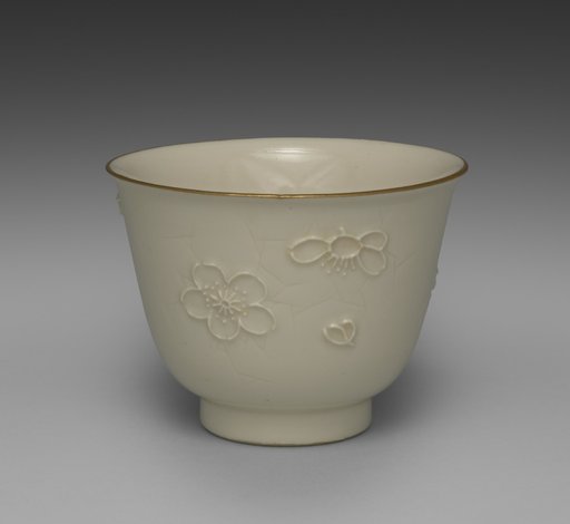 Drinking Cup from Dining Set with Plum Blossoms and Cracked-Ice