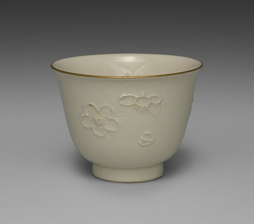 Drinking Cup from Dining Set with Plum Blossoms and Cracked-Ice