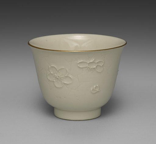 Drinking Cup from Dining Set with Plum Blossoms and Cracked-Ice