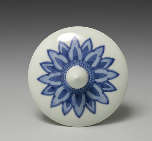 Lid for a Jar with Peonies