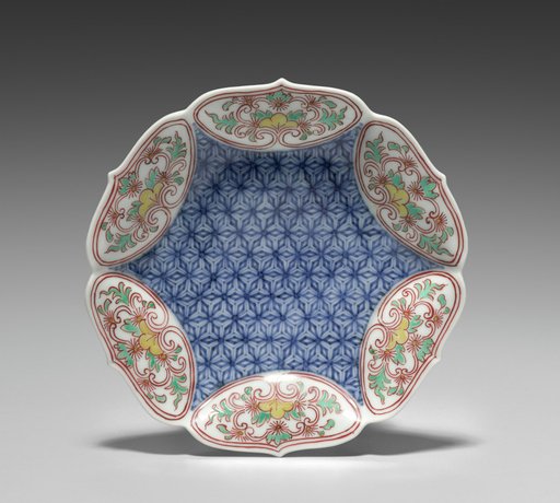 Small Dish (Kozara) with Hemp-Leaf Pattern and Bellflower Rim