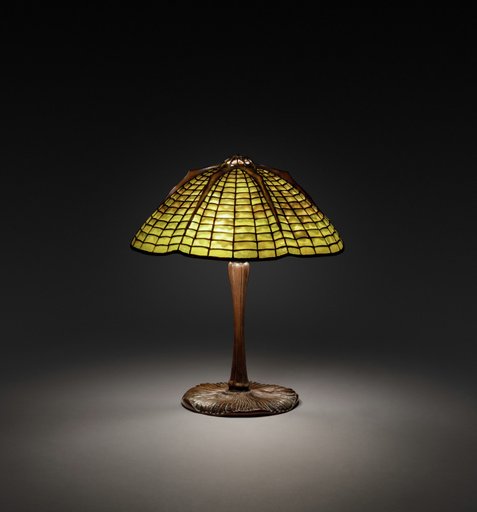 Spider and Web Table Lamp