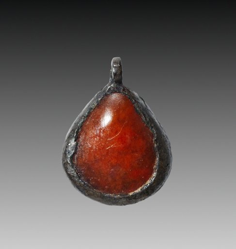 Oyster-Shell Pendant
