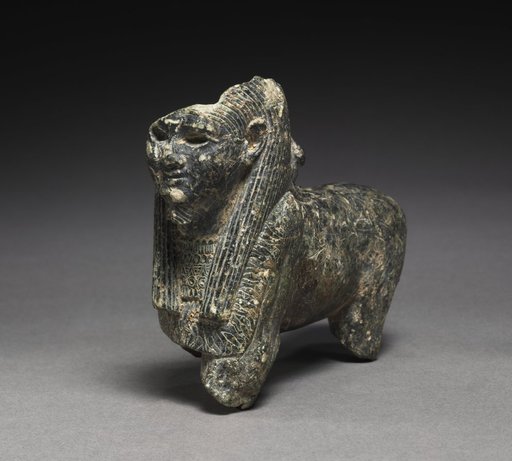 Tutu as Sphinx